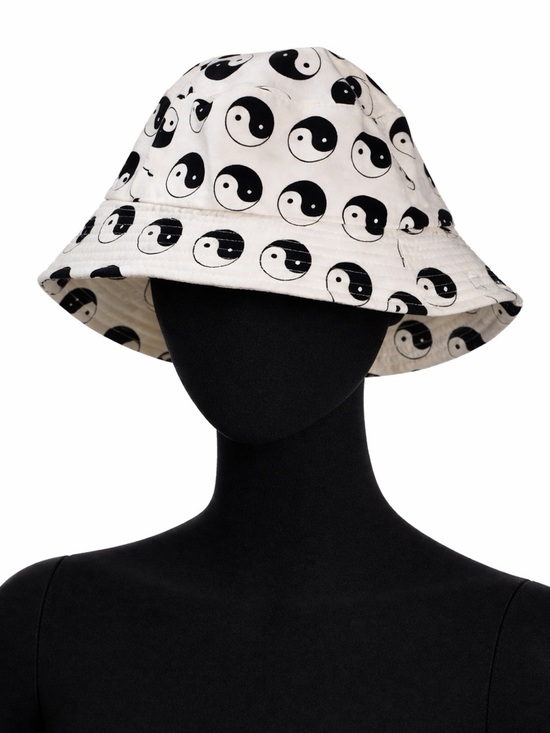 Accessories - Yin Yang Pattern Bucket Hat - Black & White